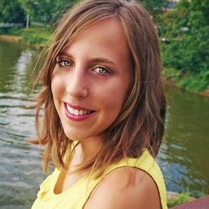 Meet your Posher, Rebecca